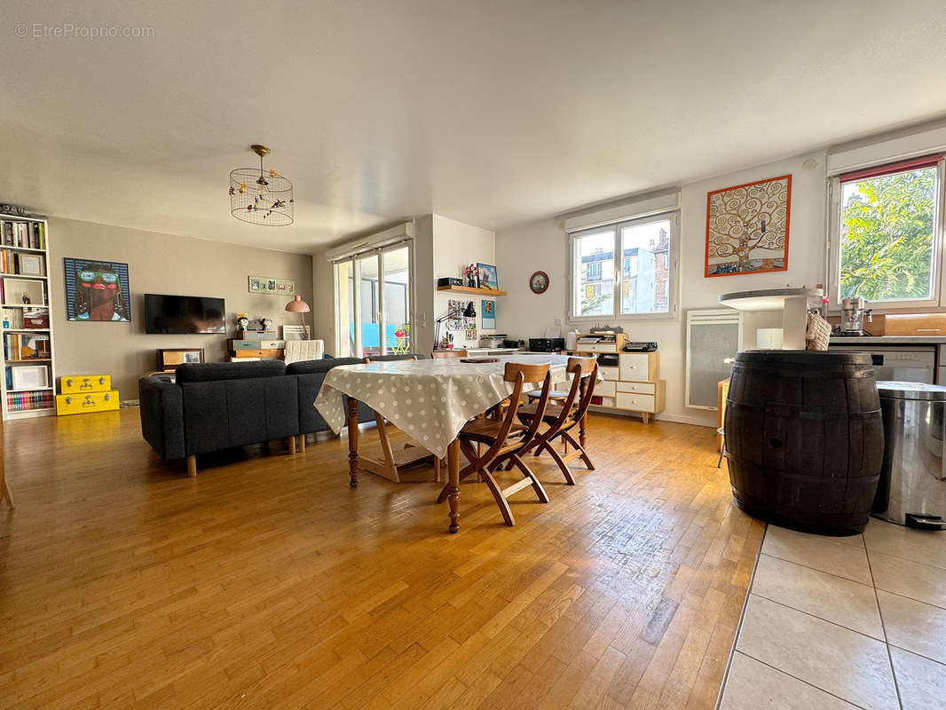 Appartement à PARIS-20E