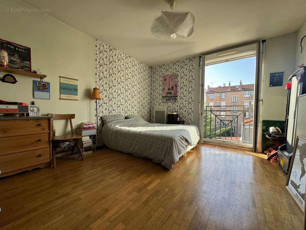 Appartement à PARIS-20E