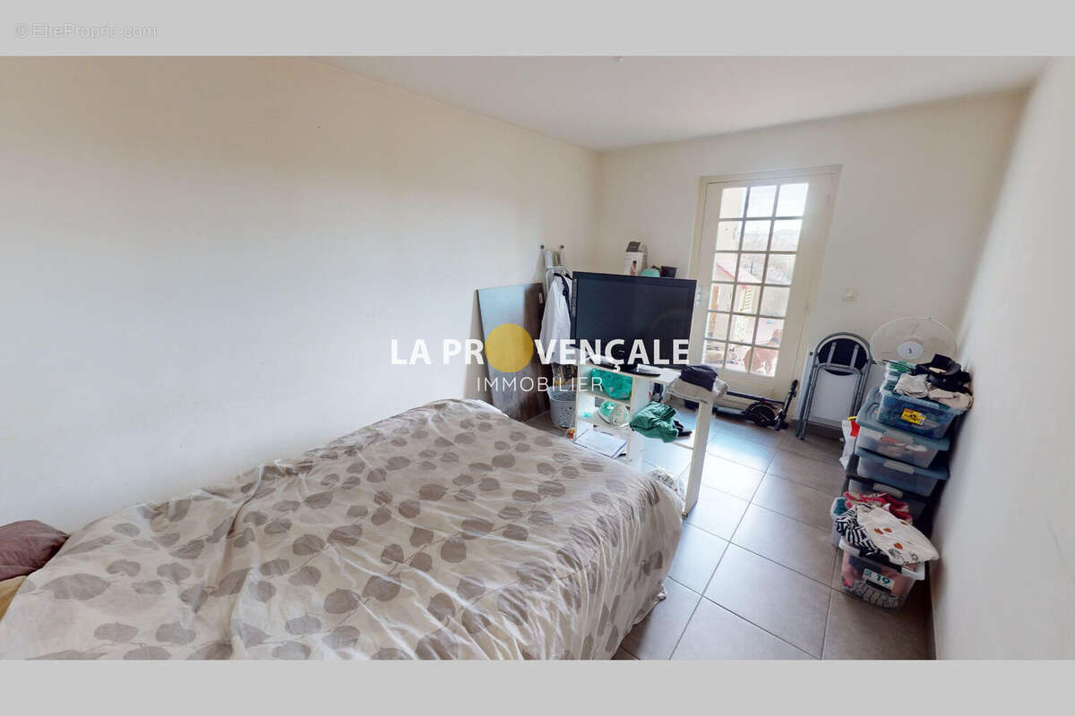 Appartement à TRETS