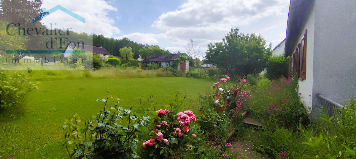 Maison à TANLAY