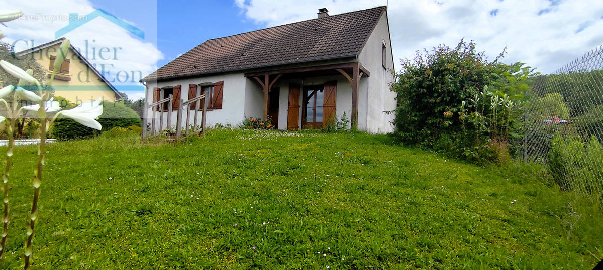 Maison à TANLAY