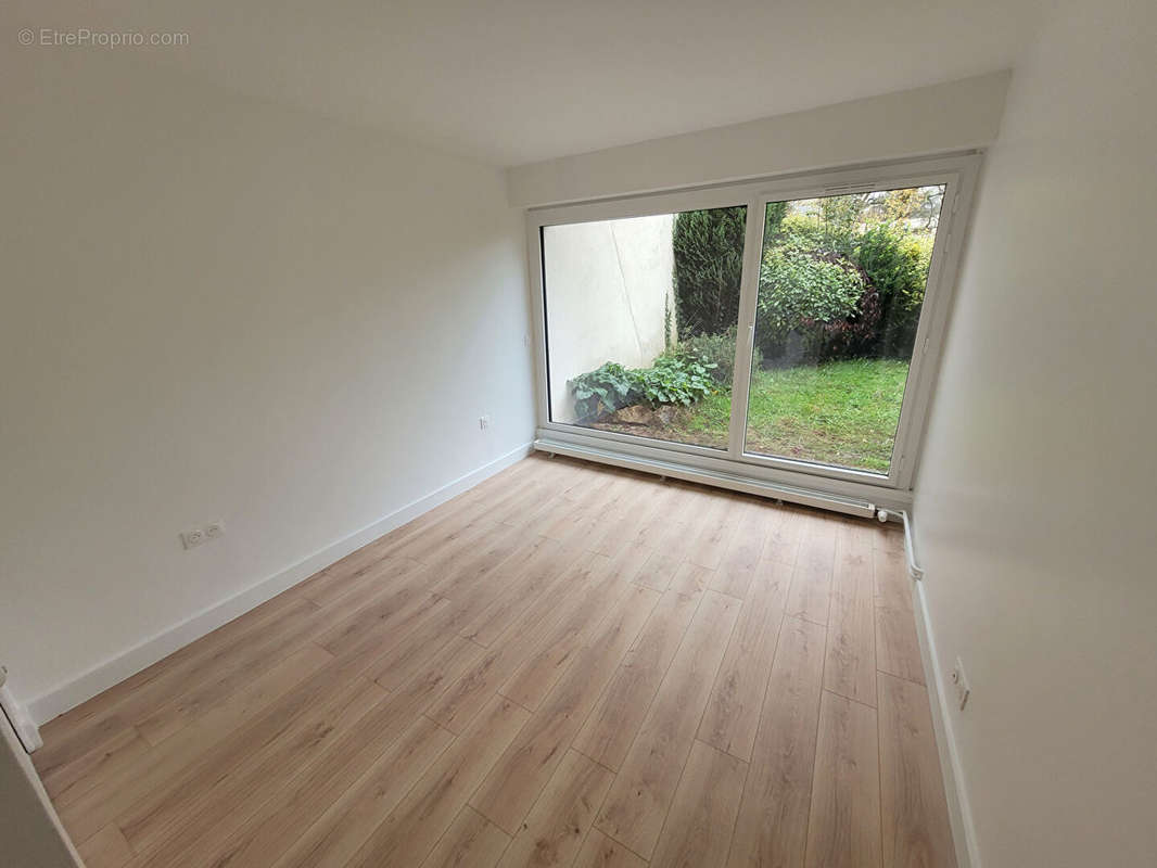 Appartement à VERRIERES-LE-BUISSON