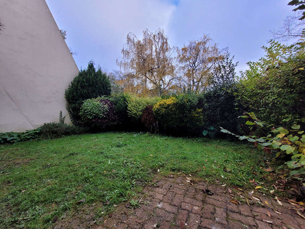 Appartement à VERRIERES-LE-BUISSON