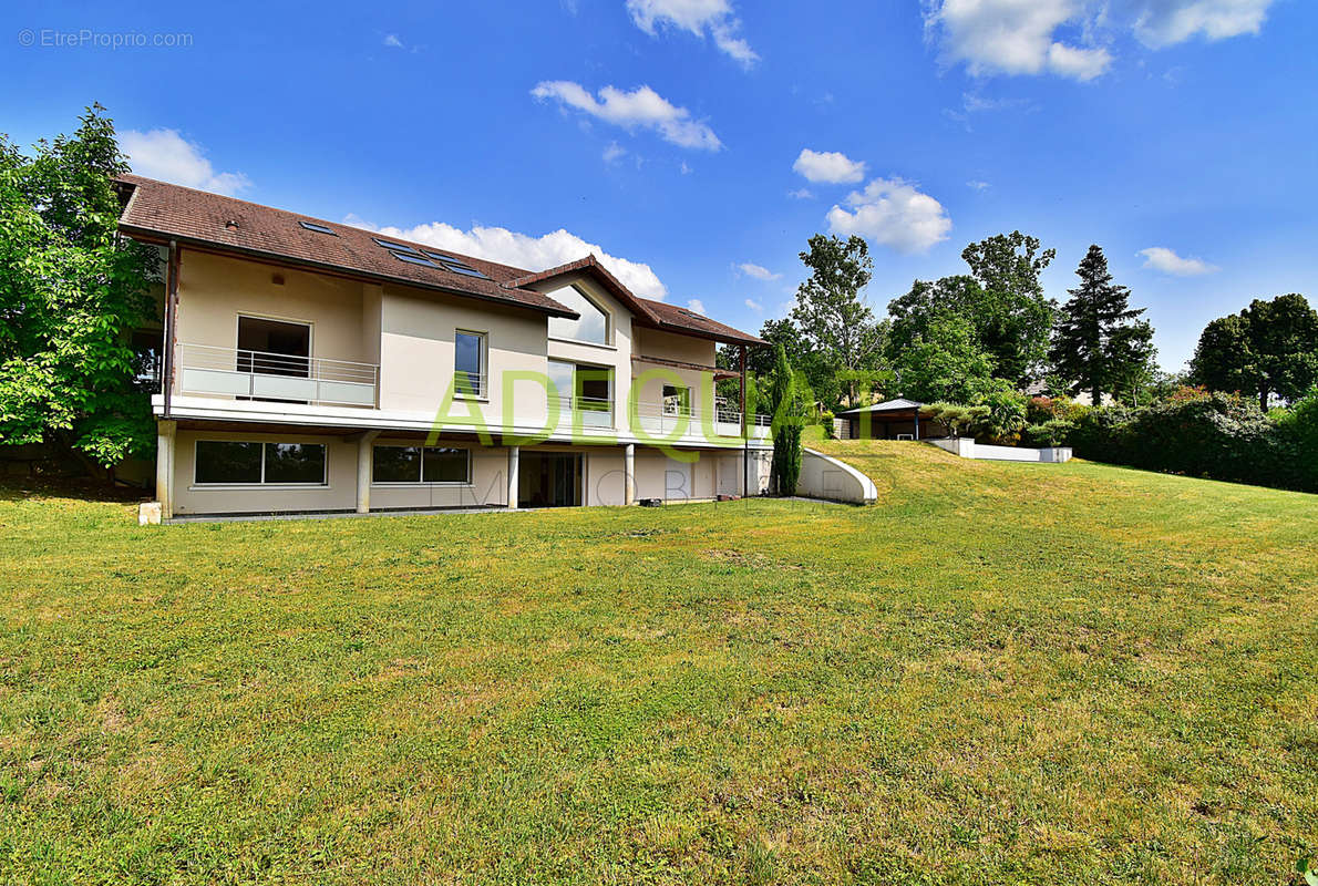 Maison à BOURGOIN-JALLIEU