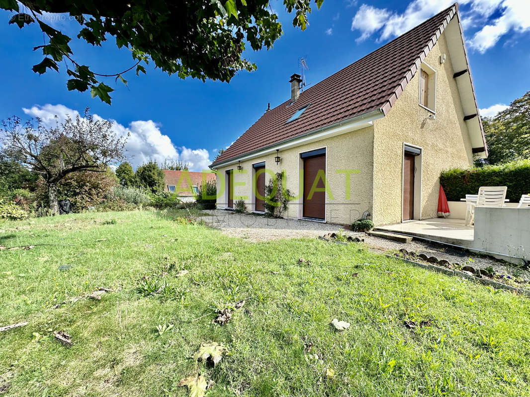 Maison à LA VERPILLIERE