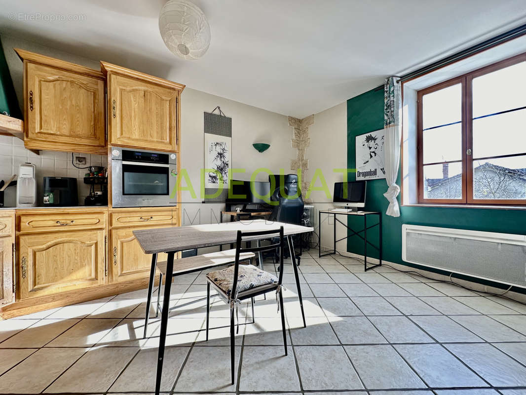 Appartement à BOURGOIN-JALLIEU