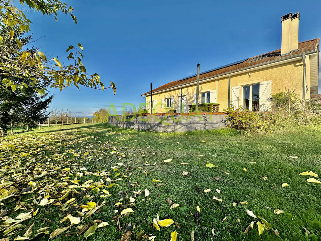 Maison à SAINTE-BLANDINE