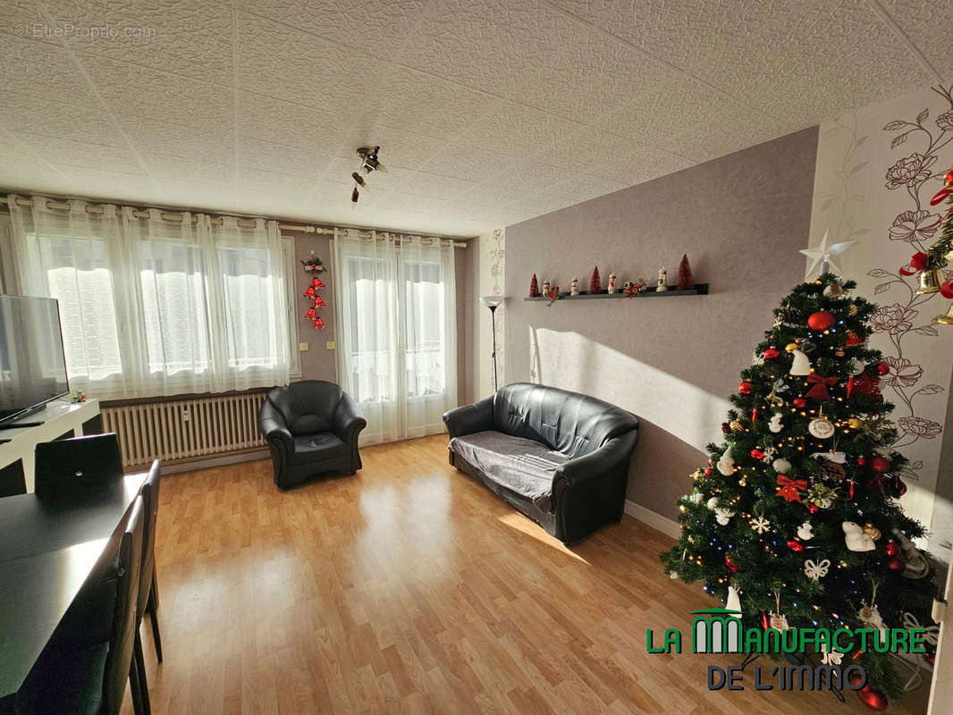 Appartement à SAINT-ETIENNE