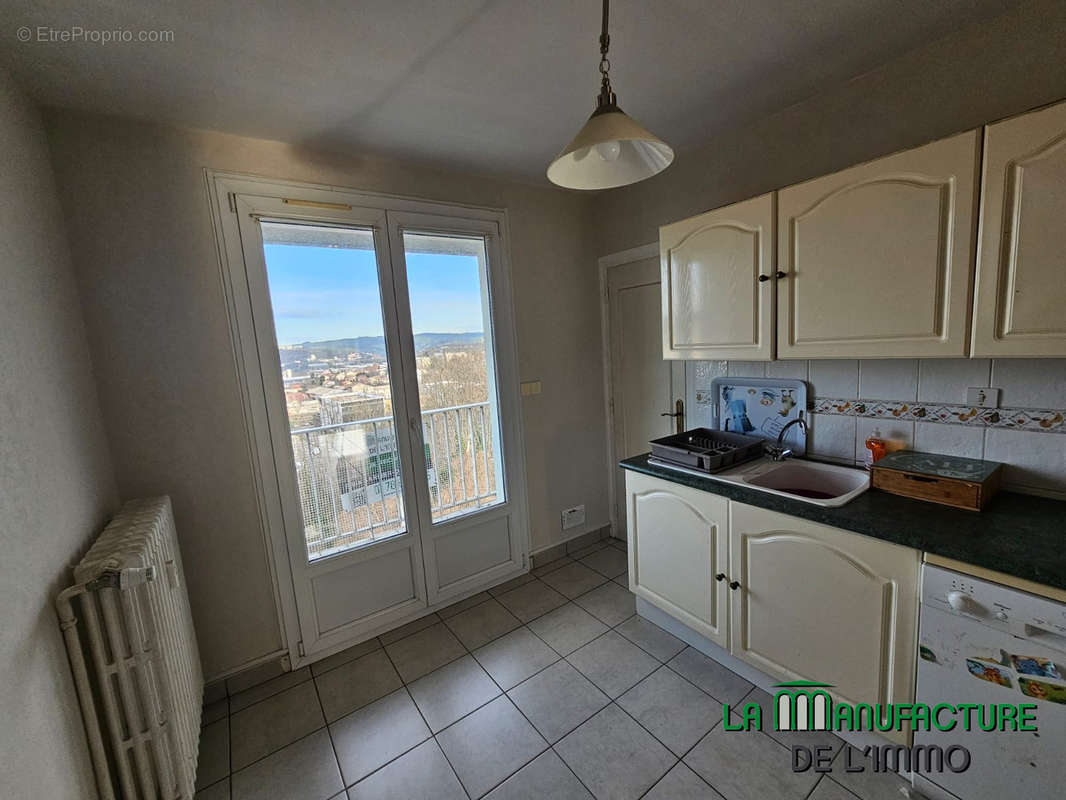 Appartement à SAINT-ETIENNE