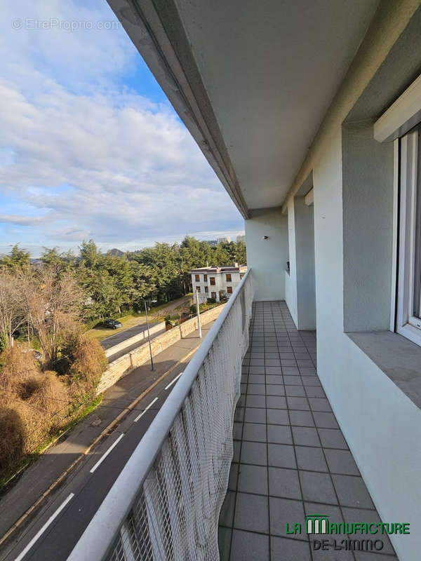 Appartement à SAINT-ETIENNE