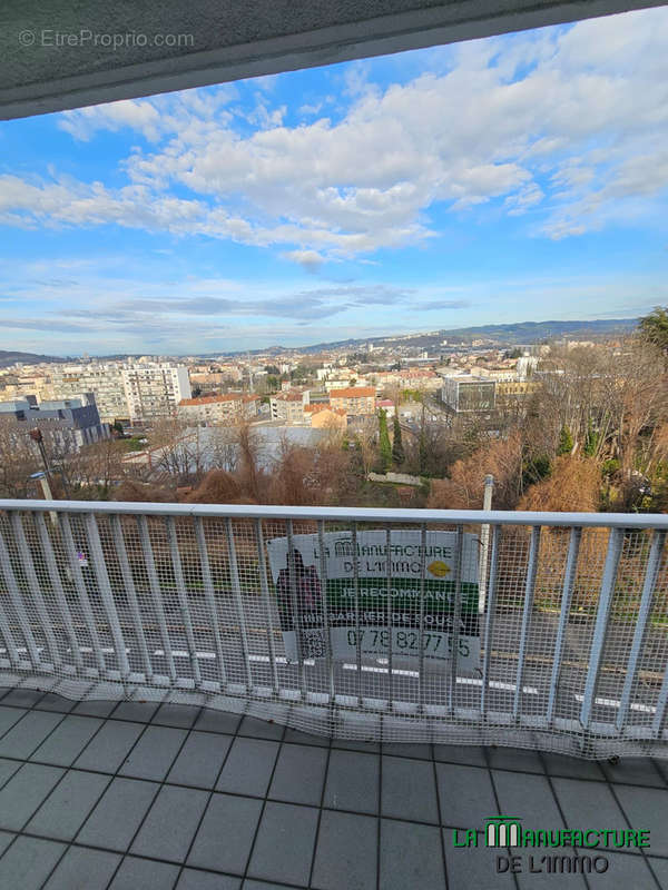 Appartement à SAINT-ETIENNE