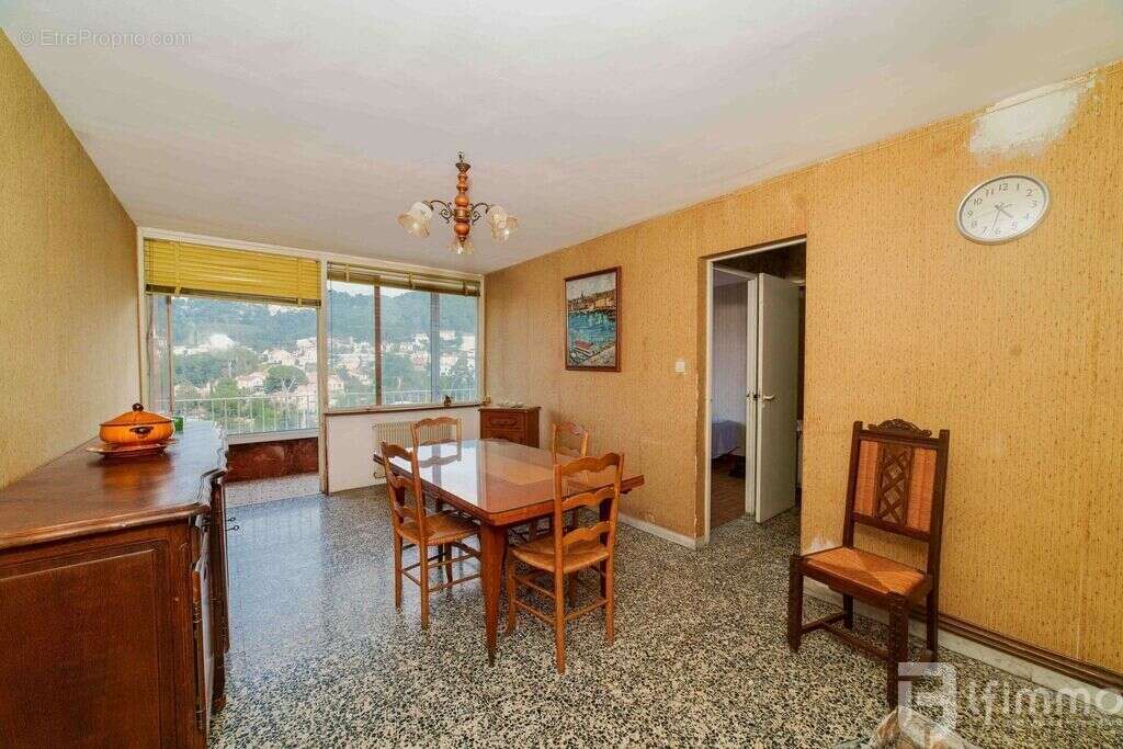 Appartement à MARSEILLE-9E