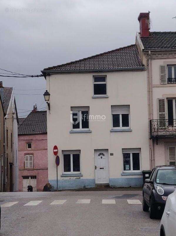 Maison à BRUYERES