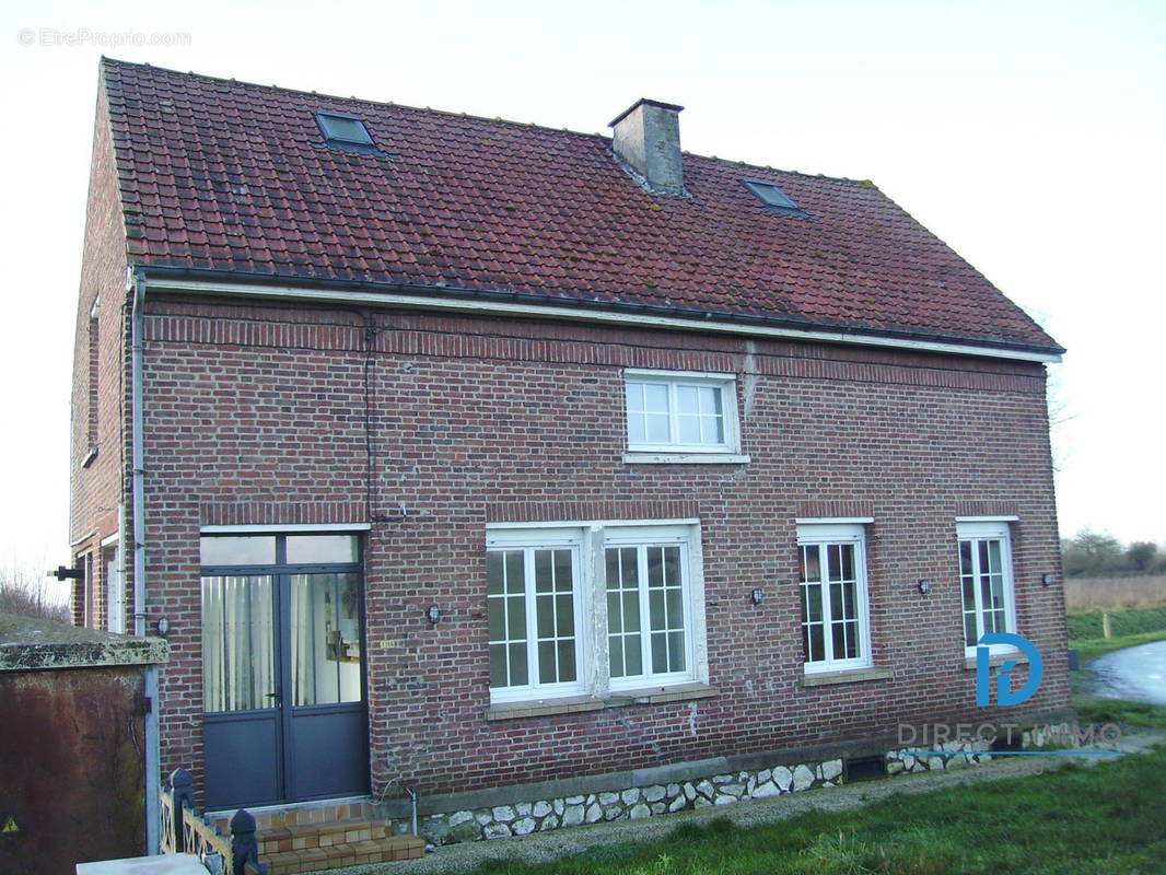 Maison à HAZEBROUCK