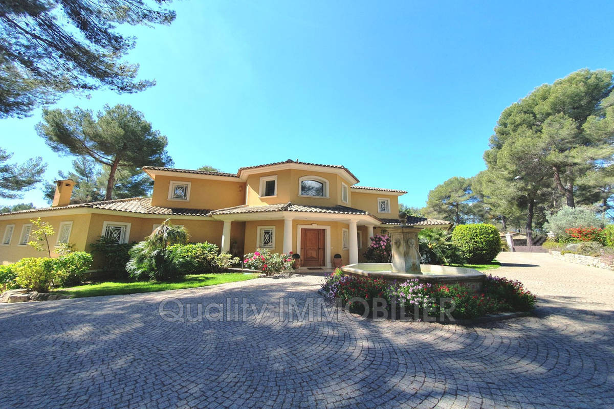 Maison à MOUGINS