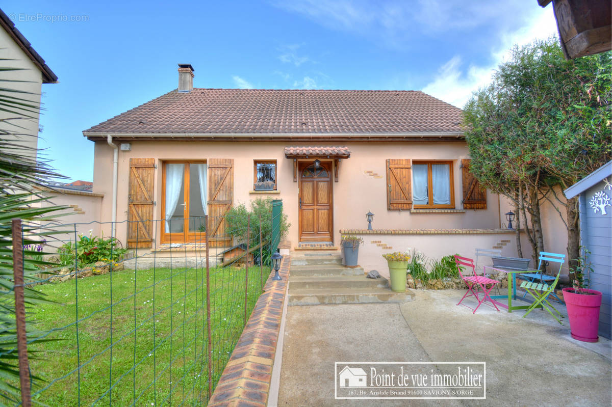 Maison à SAVIGNY-SUR-ORGE