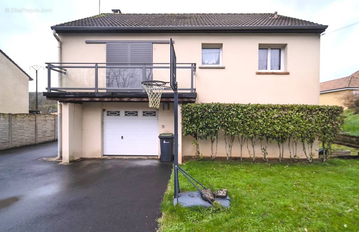 Maison à CHARLEVILLE-MEZIERES