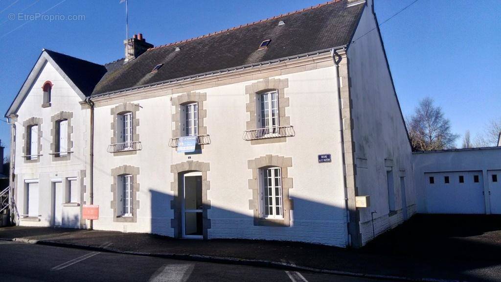 Maison à LE CROISTY