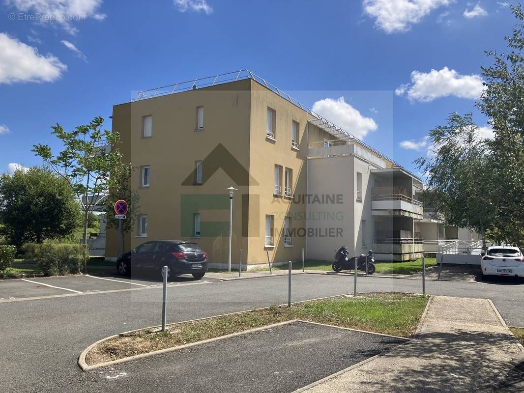 Appartement à AMBES