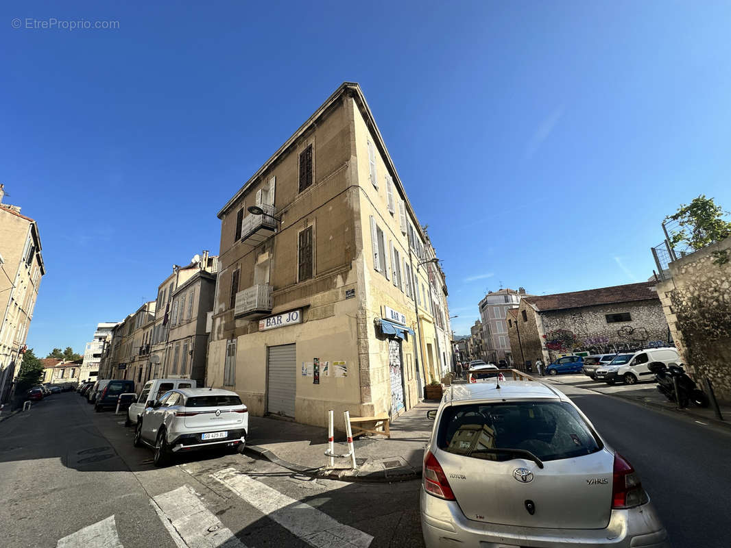 Appartement à MARSEILLE-3E