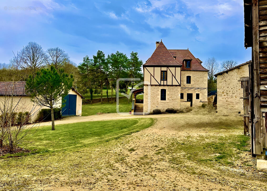 Maison à BEAUMONT-DU-PERIGORD