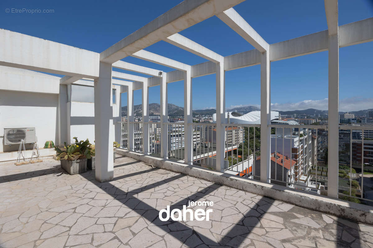 Appartement à MARSEILLE-8E