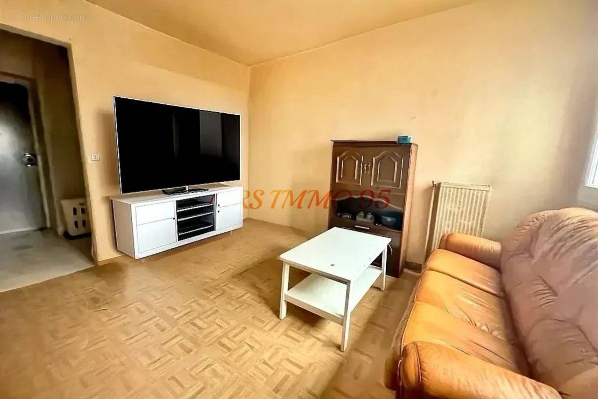 Appartement à EPINAY-SUR-SEINE