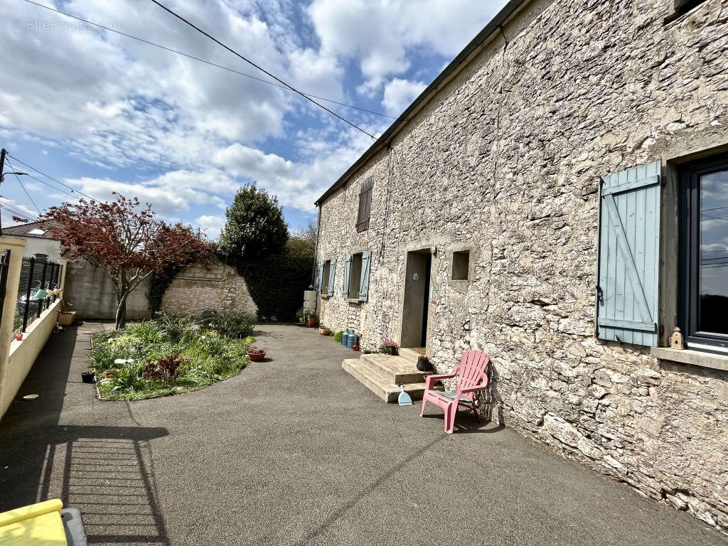 Maison à LA FERTE-GAUCHER