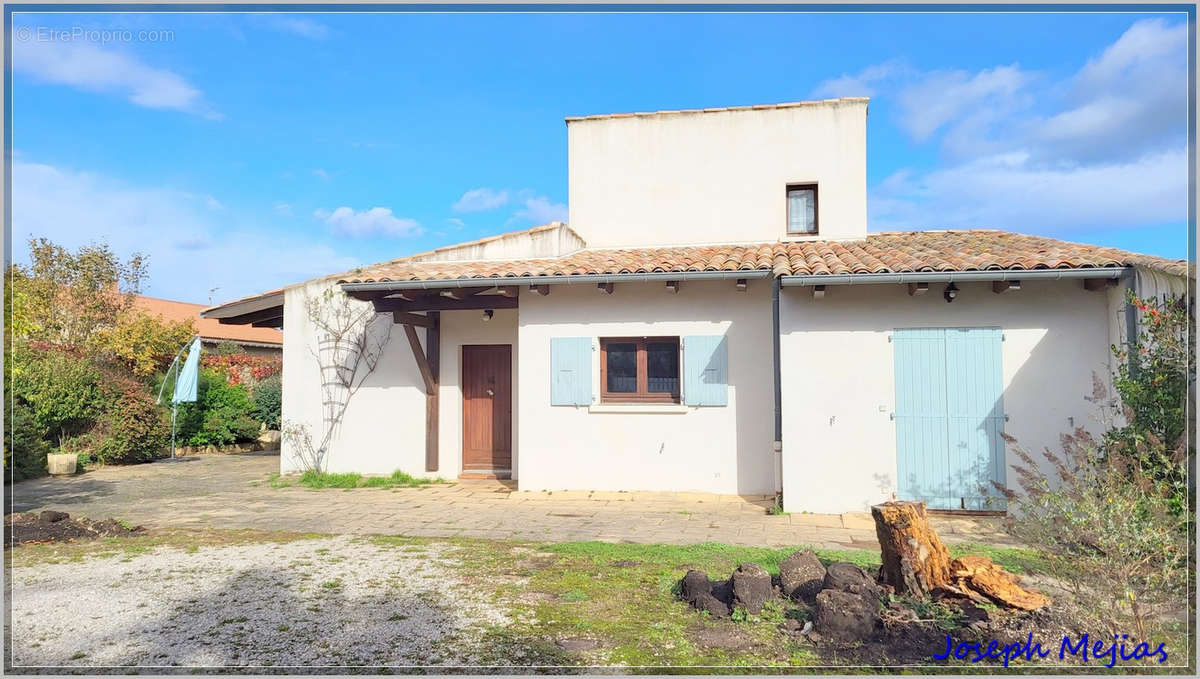 Maison à ALBOUSSIERE