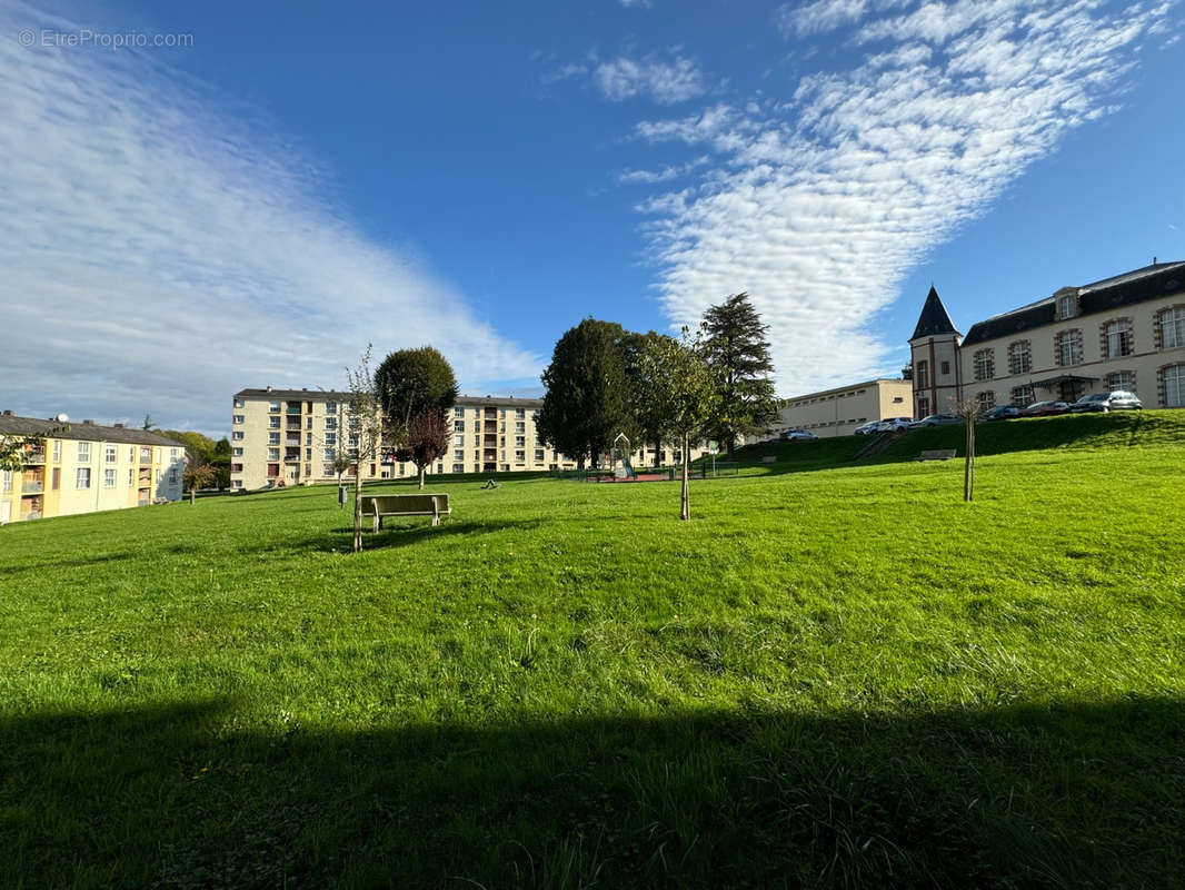 Appartement à ETAMPES-SUR-MARNE