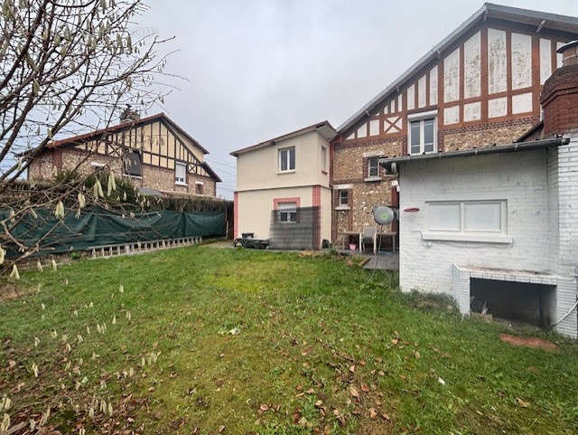 Maison à SAINT-ETIENNE-DU-ROUVRAY