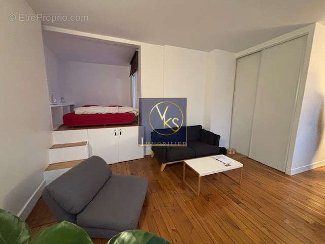 Appartement à PARIS-11E