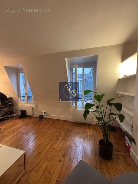 Appartement à PARIS-11E