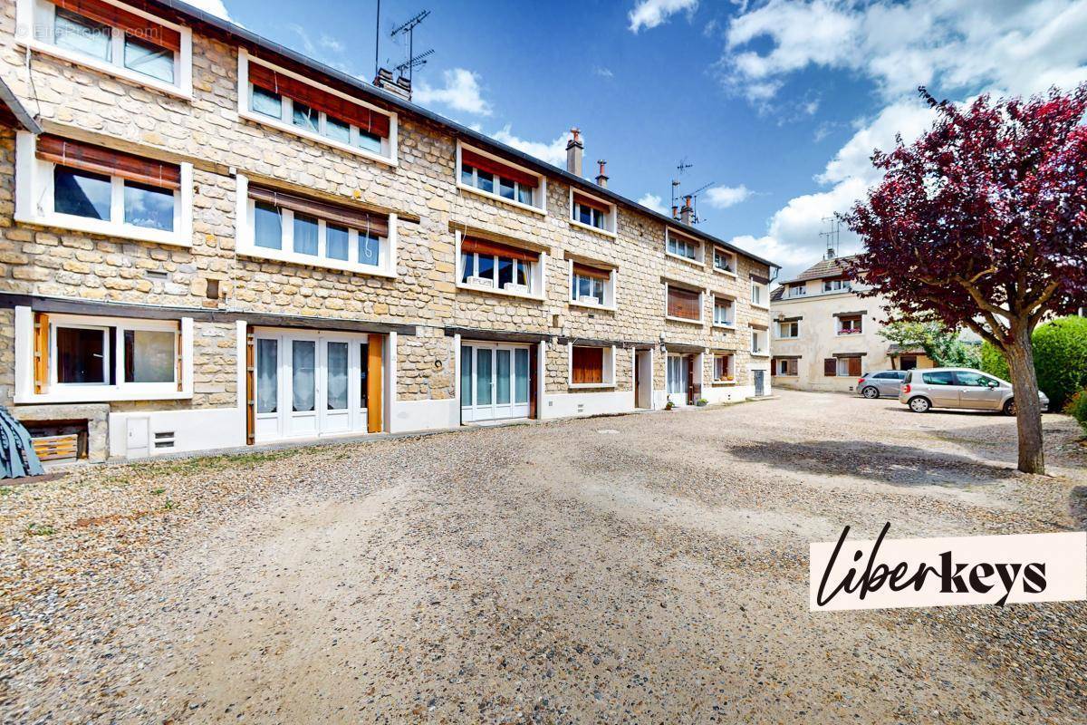 Appartement à AUVERS-SUR-OISE