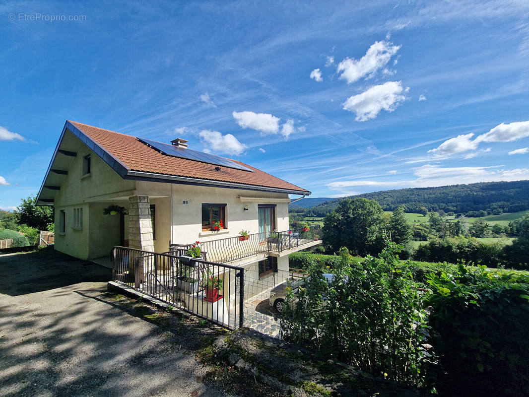 Maison à NURIEUX-VOLOGNAT