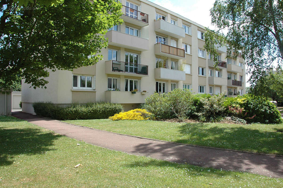 Appartement à BOIS-D&#039;ARCY