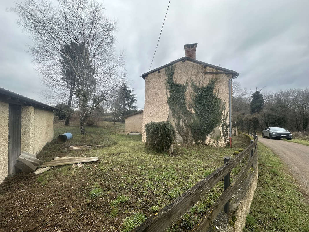 Maison à SEMUR-EN-BRIONNAIS