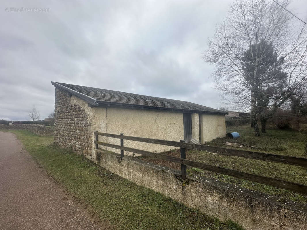 Maison à SEMUR-EN-BRIONNAIS