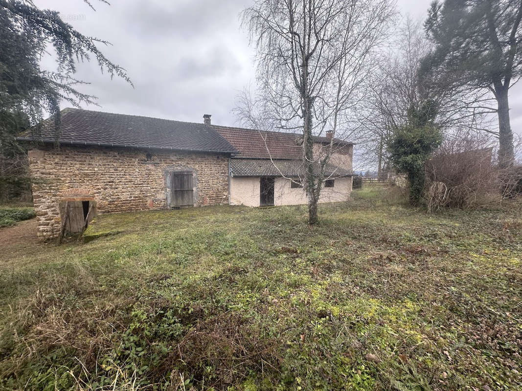 Maison à SEMUR-EN-BRIONNAIS