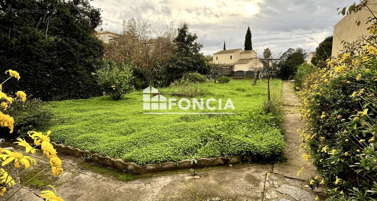 Maison à LA LONDE-LES-MAURES