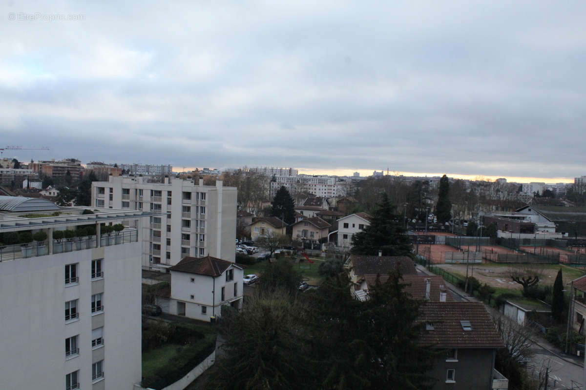 Appartement à CALUIRE-ET-CUIRE