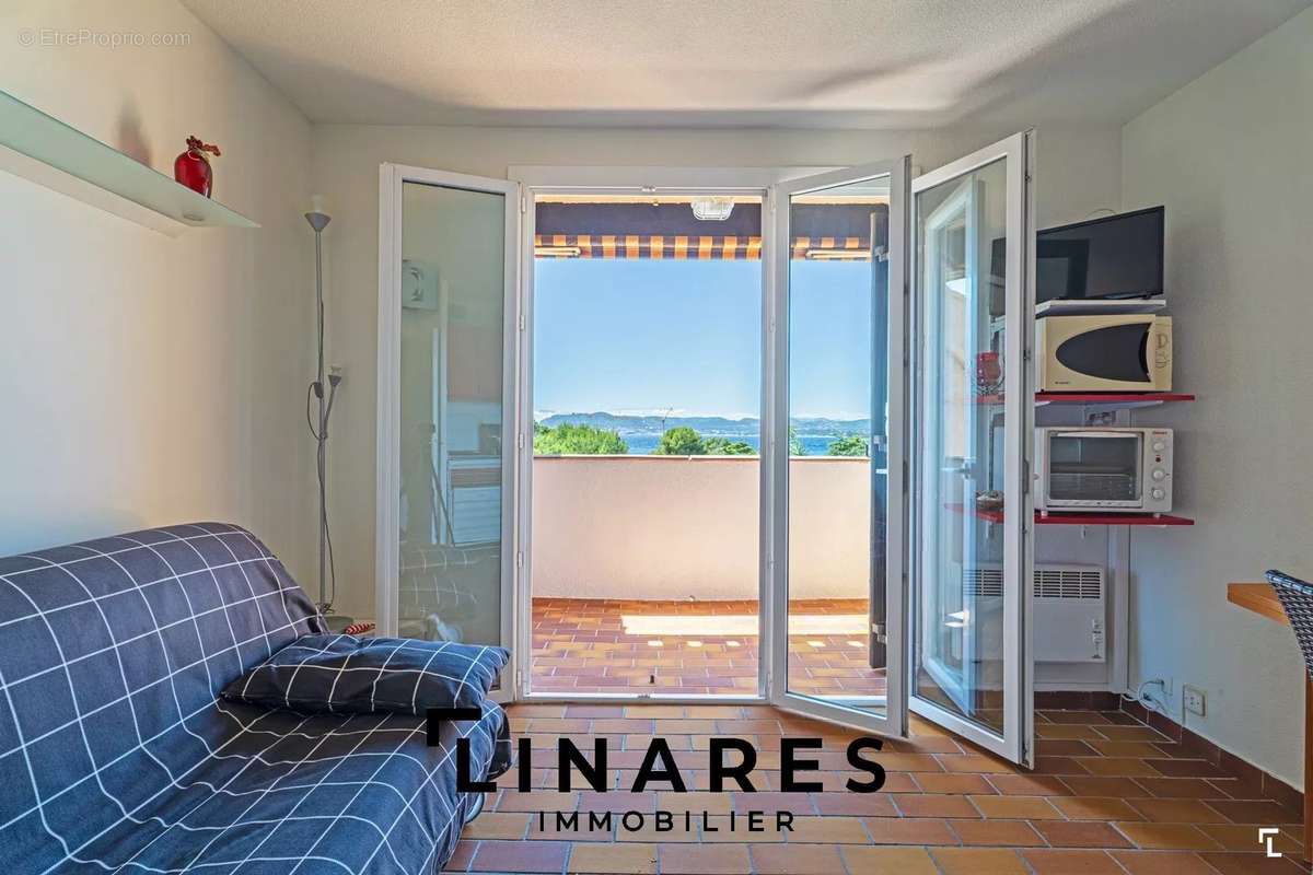 Appartement à SAINT-CYR-SUR-MER