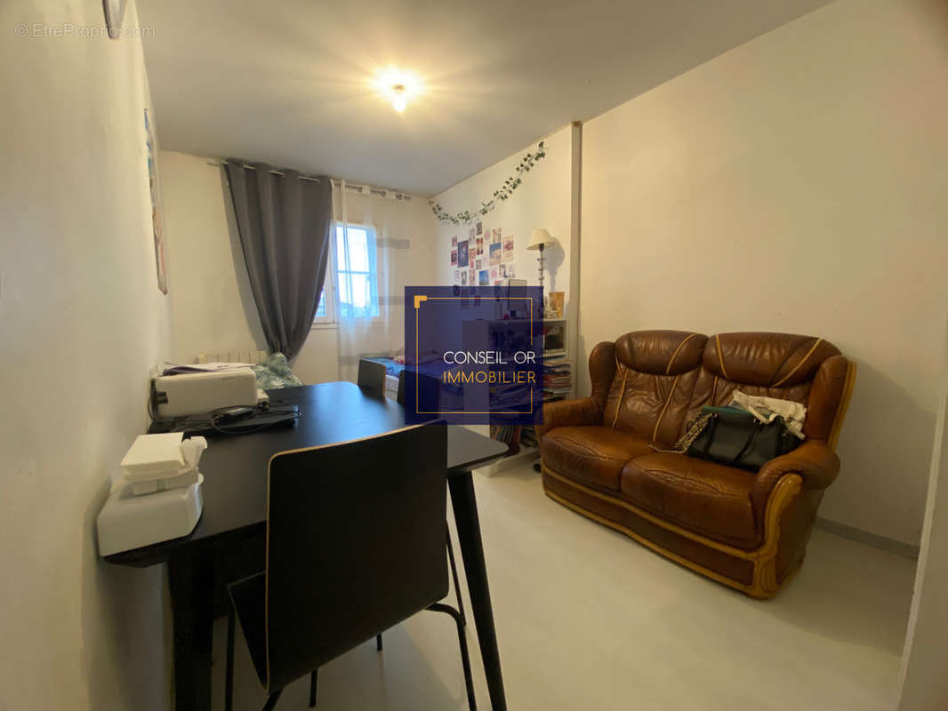 Appartement à SAINT-GENIS-LAVAL