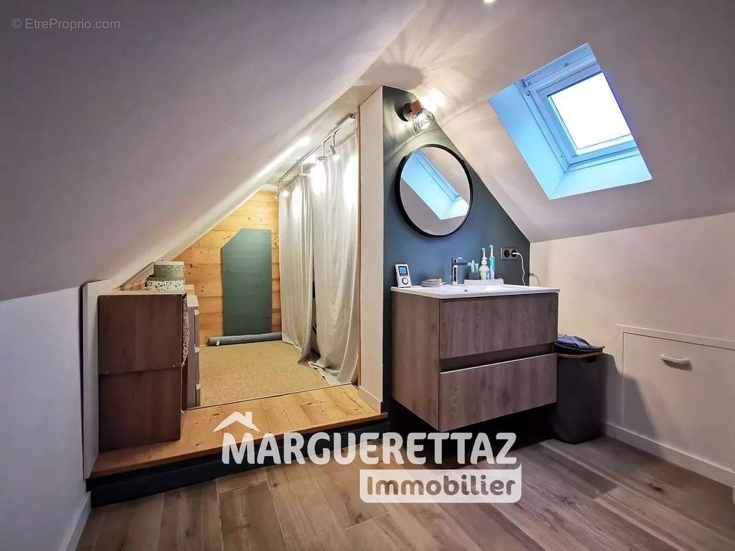 Appartement à BONNEVILLE