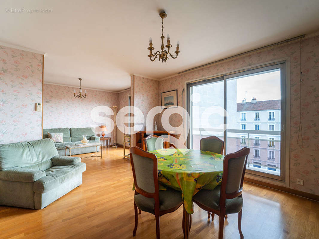 Appartement à BONDY