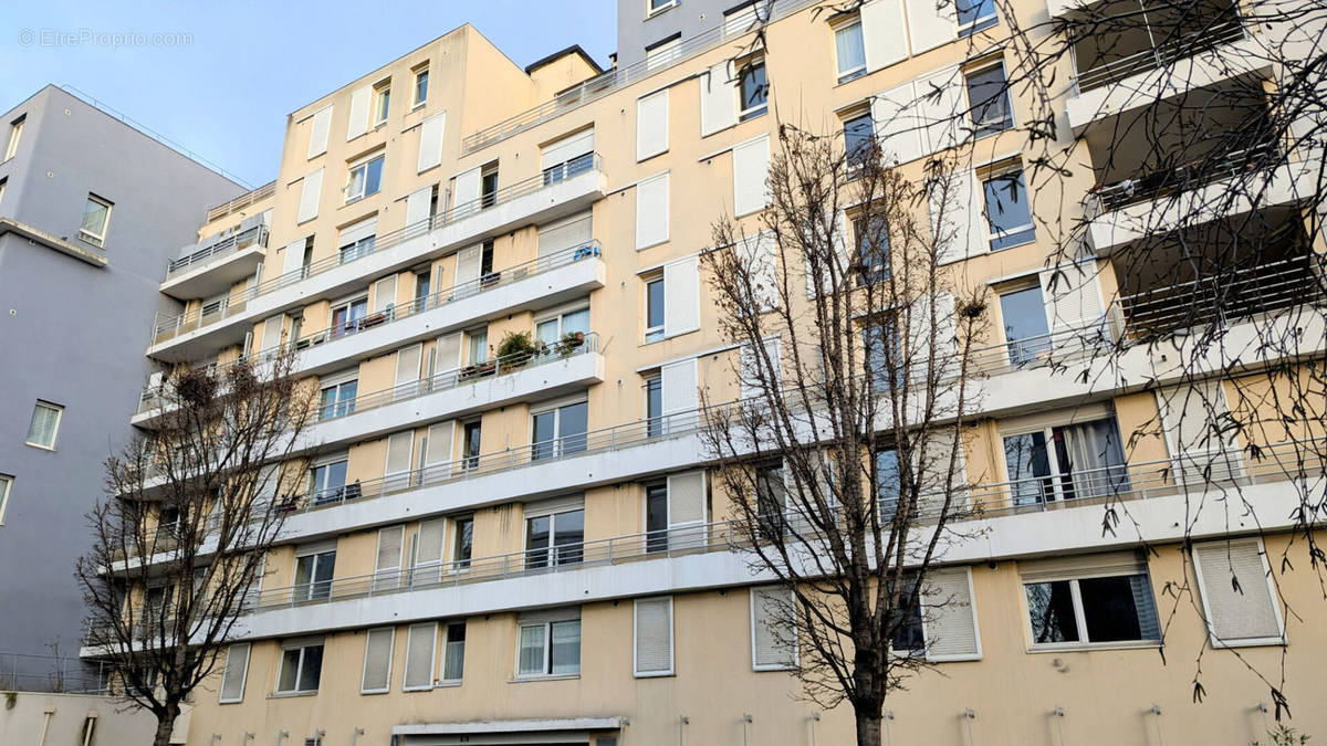 Appartement à SAINT-DENIS