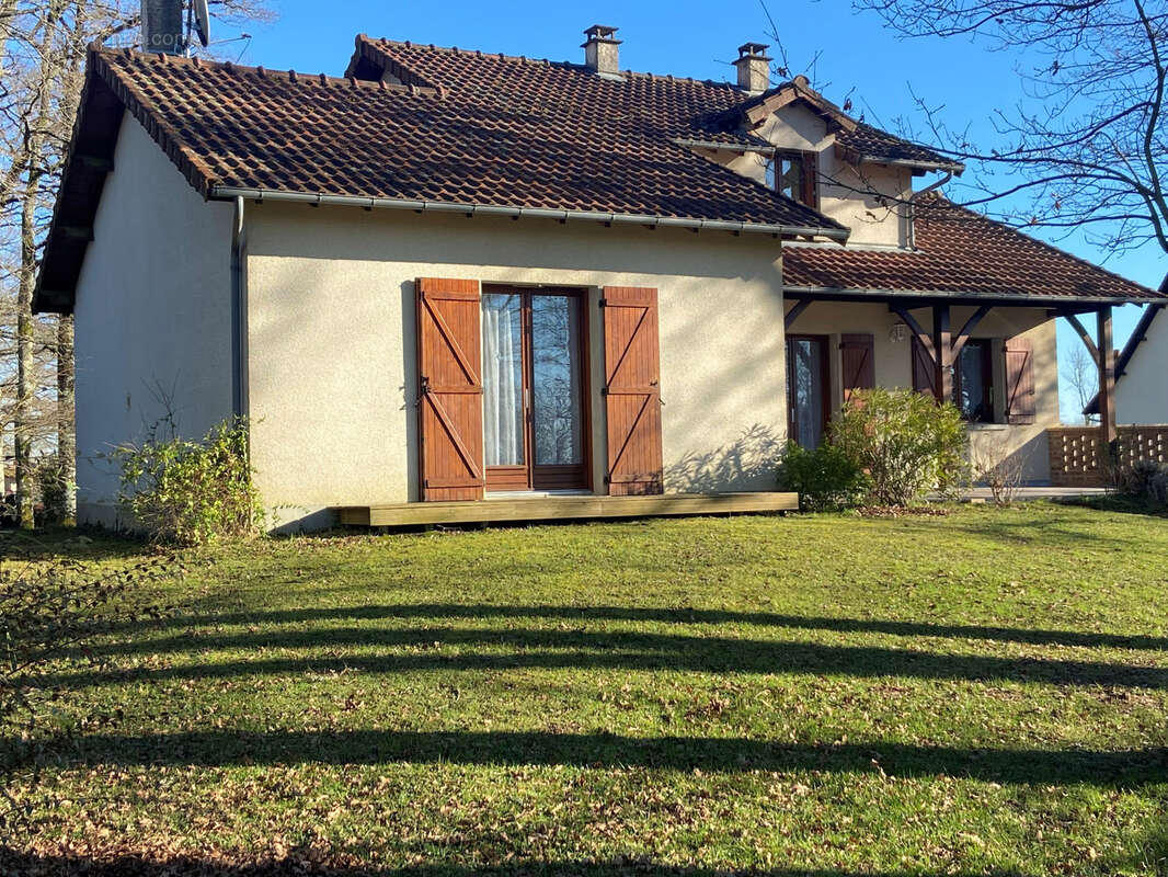 Maison à BURGNAC