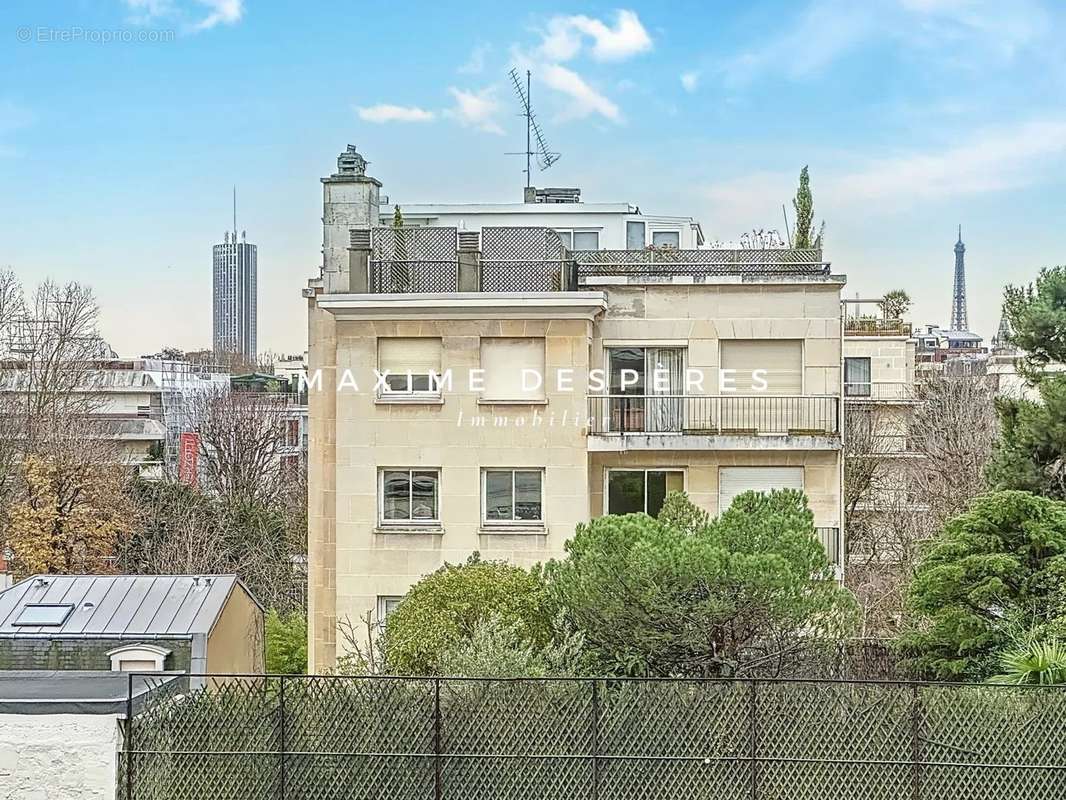 Appartement à NEUILLY-SUR-SEINE