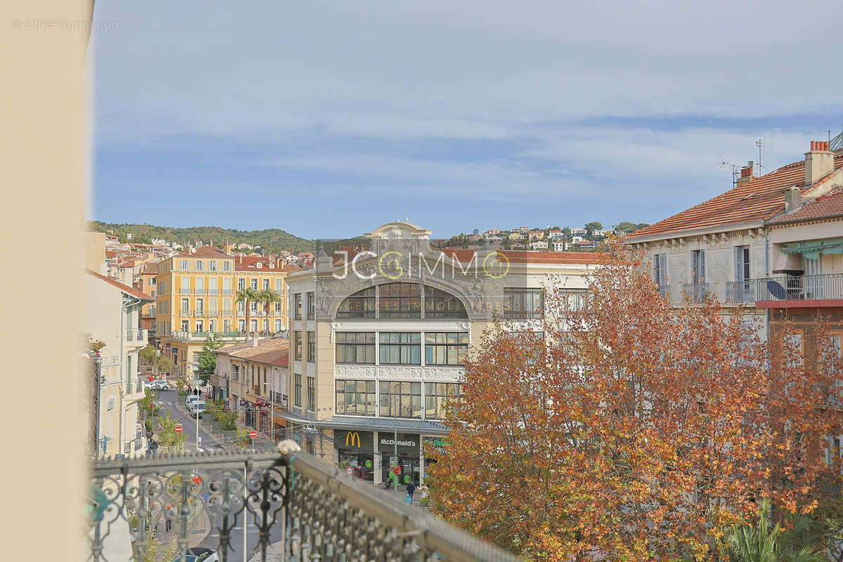 Appartement à HYERES