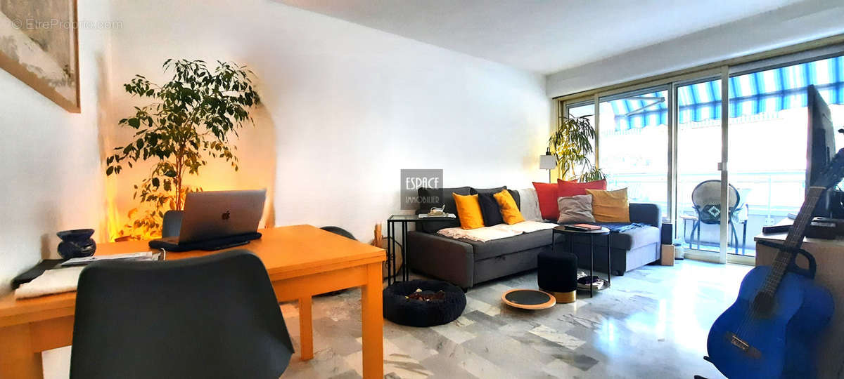 Appartement à ROQUEBRUNE-CAP-MARTIN